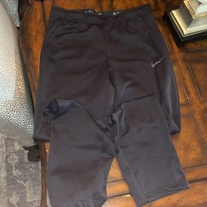 Men’s Nike sweatpants/joggers